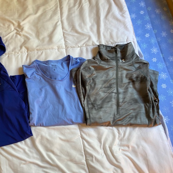 Athletic long Sleeve tops Bundle. (4 tops) - Picture 1 of 9